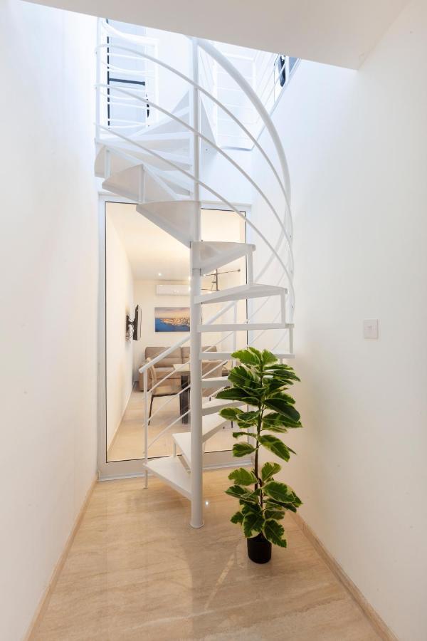 Fl56 - New 3Storey House - Private Entrance & Roof Floriana Exterior foto